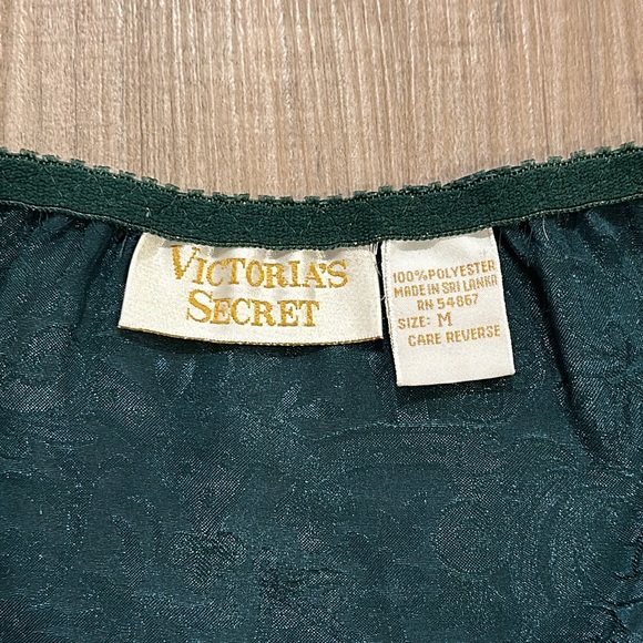 Vintage Gold Label Victoria’s Secret Green Satin Shorts - Picture 4 of 4